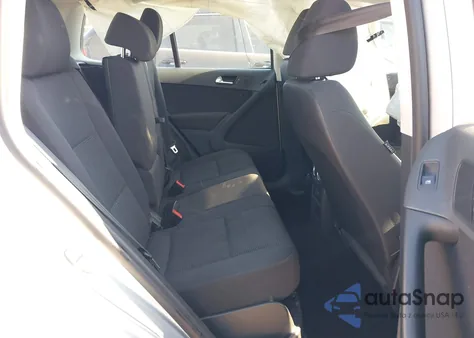 2018 Volkswagen Tiguan Limited 2.0T z USA, uszkodzony, nr VIN WVGAV7AXXJK003077